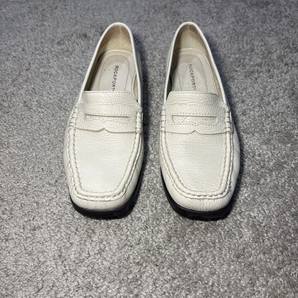 Men's Size 7 1/2 Rockport White with Brown Sole Leather Dress Shoes